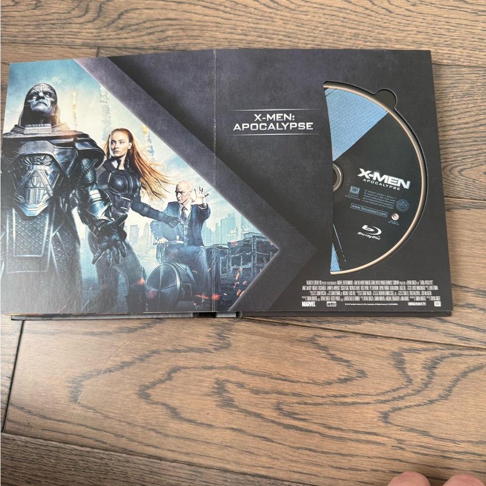 X-Men Collection Blu-Ray Set - Picture 9 of 10